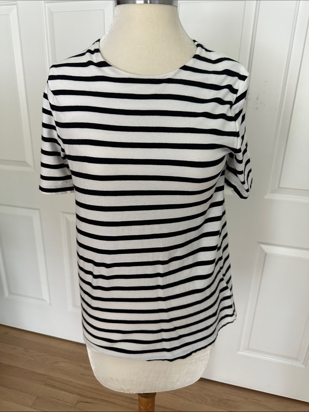 GAP Black & White Striped Short Sleeve Tee, Size S